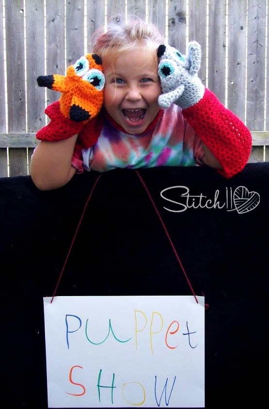 Free Crochet Pattern - Wolf and Fox Puppet Scarf for Children 