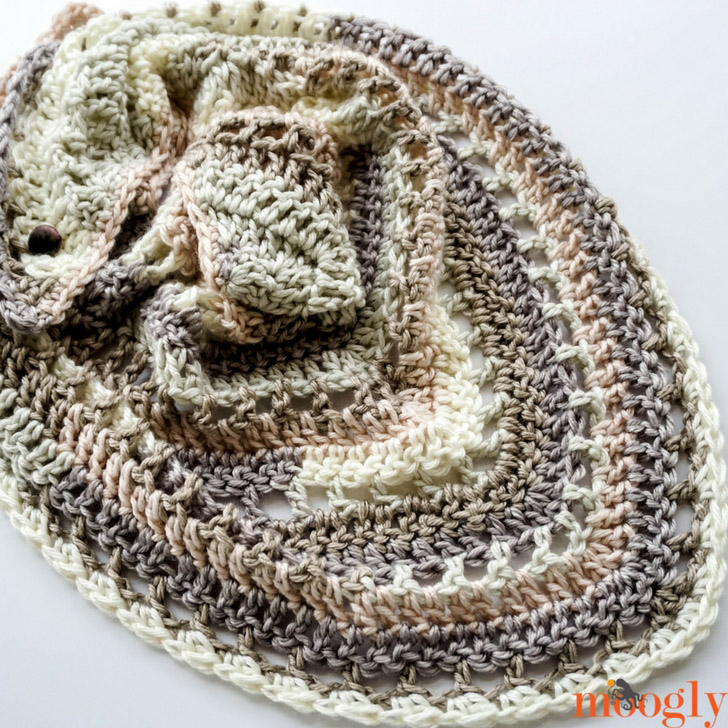Brown Butter Shawl - These free crochet shawl patterns are easy to make and really fun. Shawls and wraps can be worn in any season and make fabulous gifts. #CrochetShawl  #CrochetShawlPatterns #FreeCrochetPatterns