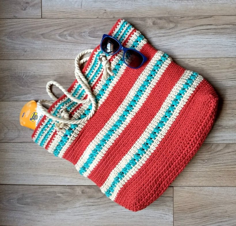 The Asbury Tote - Are you ready for the best crochet bag patterns out there? This list has 18 fun summer bags and they’re all free crochet patterns! #CrochetBagPatterns #EasyBagPatterns #FreeCrochetPatterns