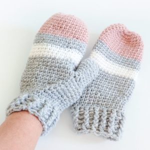 Mixed Stripe Mittens - These crochet mitten patterns will warm your hands up and keep them ready for use throughout the season. #crochetmittenpatterns #crochepatterns #freecrochepatterns