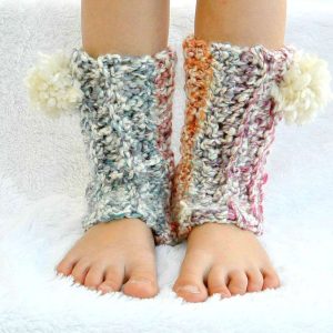 Snow Flurry Leg Warmers - These 19 crochet leg warmers are just some of the comfiest ones we can find that you can do in a jiff! #crochetlegwarmers #crochetpatterns #freecrochetpatterns