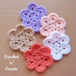 Curved Edge Flower Crochet Pattern