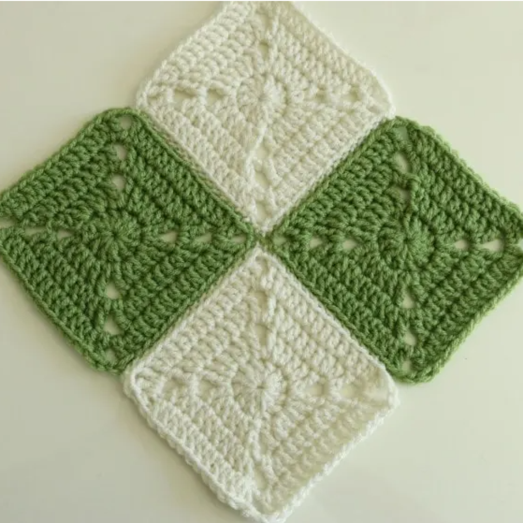 Simple Crochet Granny Squares 