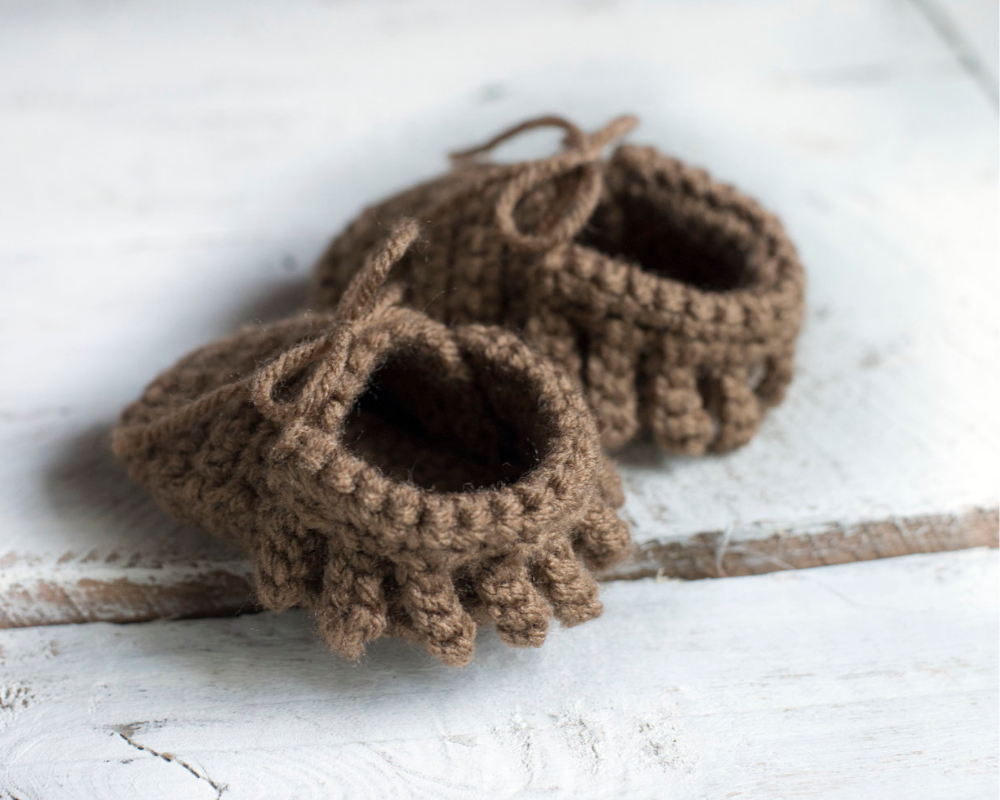 crochet baby moccasins