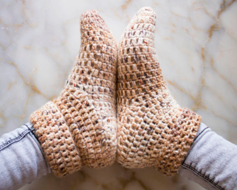 An easy make crochet slippers