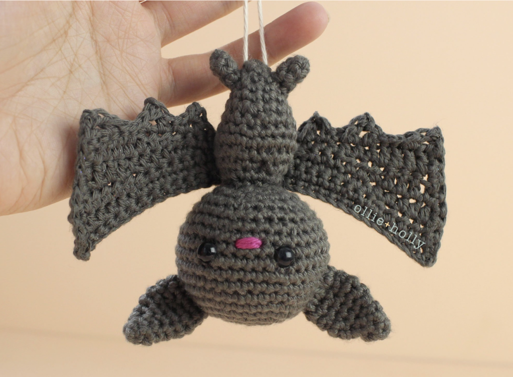 Bat Ornament Amigurumi