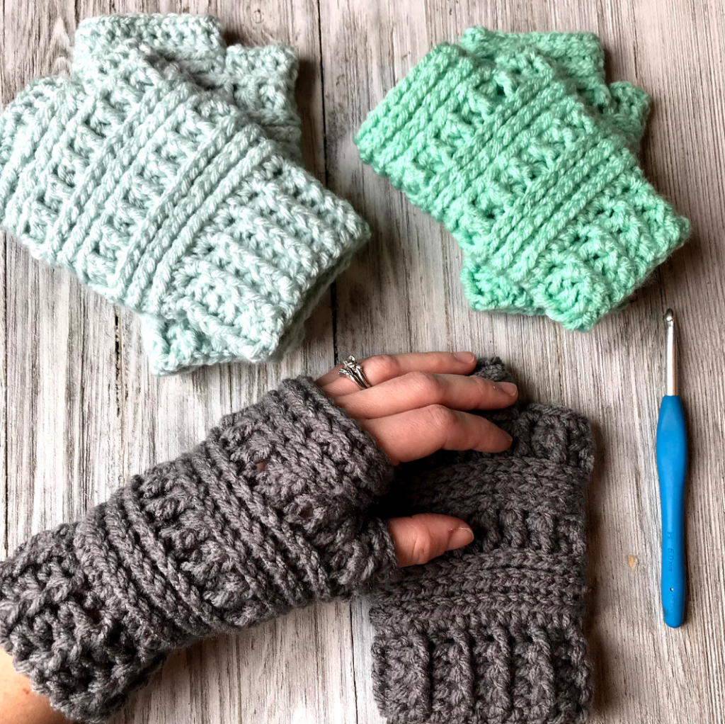 Ana Crochet Fingerless Gloves